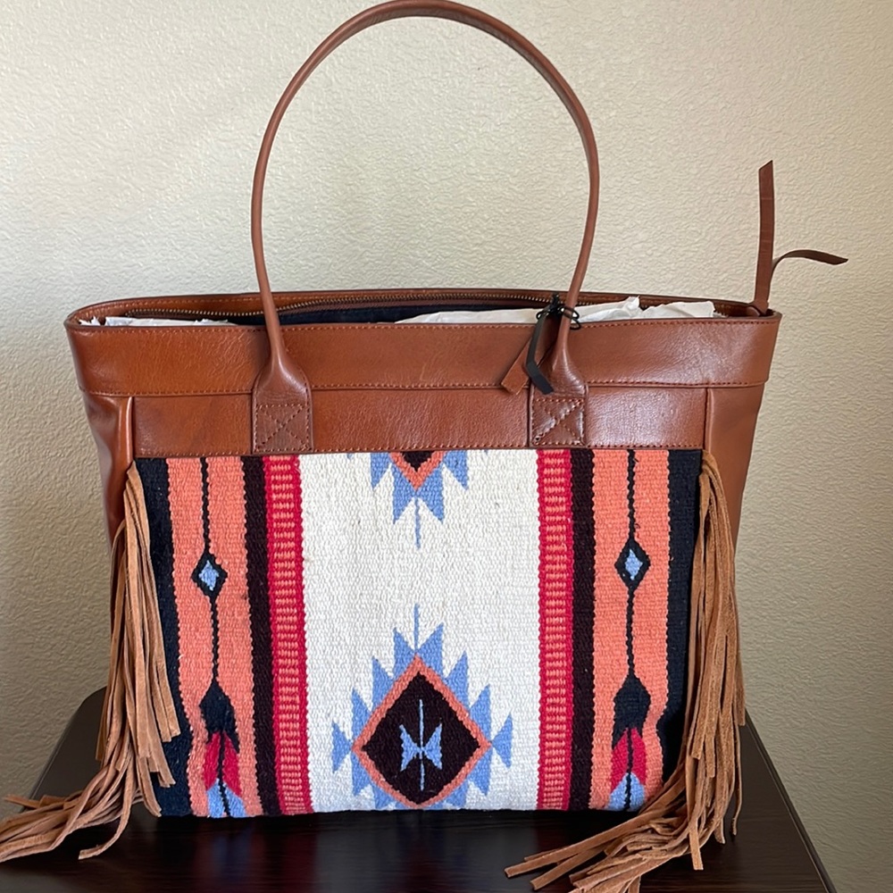 écotorie BLEU Southwestern Fringe Bag. GENUINE LEATHER